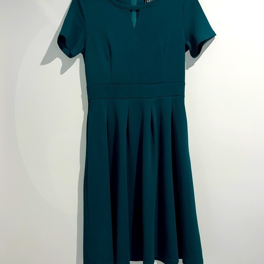 Yathon green dress. Size medium.